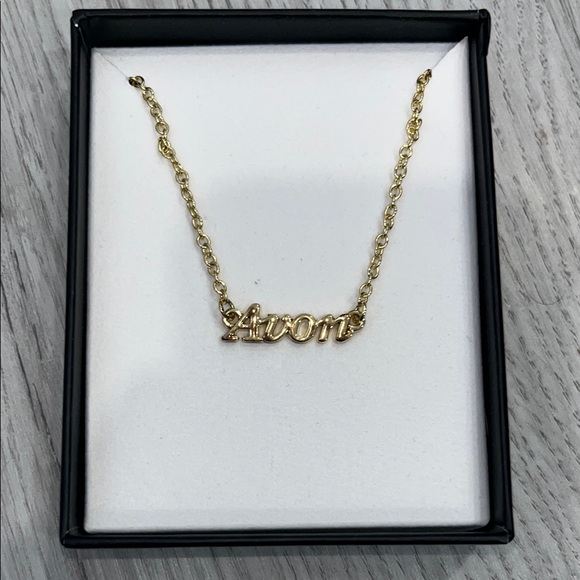 Avon Jewelry - Avon Gold Tone Chain Necklace